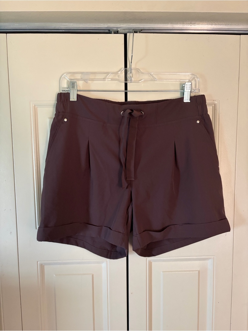 MPG Womens Shorts Gym Runnning Yoga Lightweight Gym Cuffed Elastic Brown Tie SM